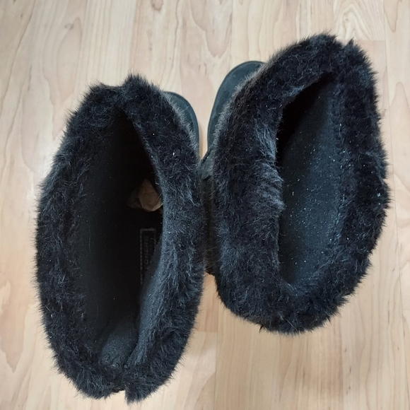 Skechers Australia Soft Faux Suede Boots Women - Picture 9 of 9